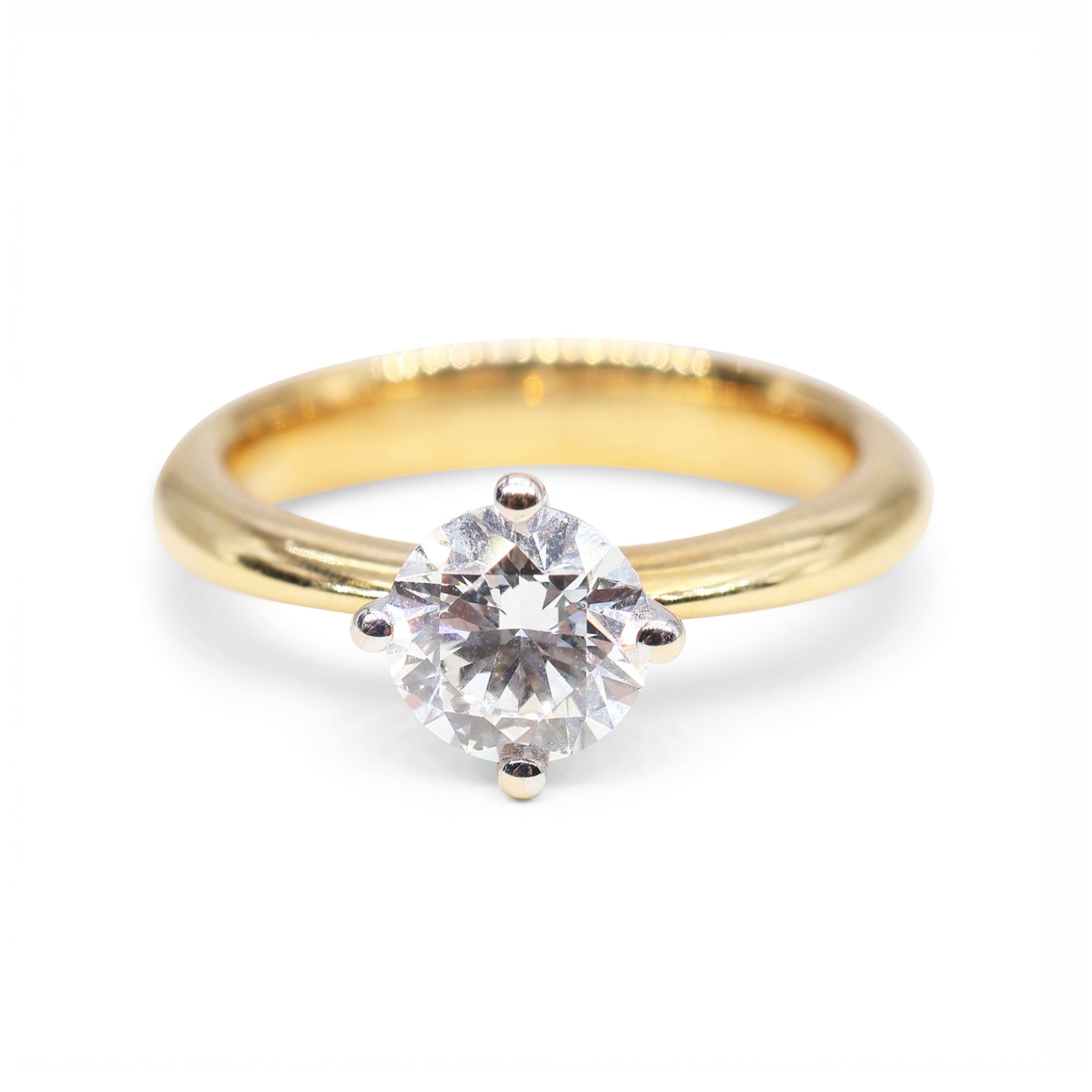 Anillo Solitario Oro Bicolor 18K con Diamante de Laboratorio en 6 Garras