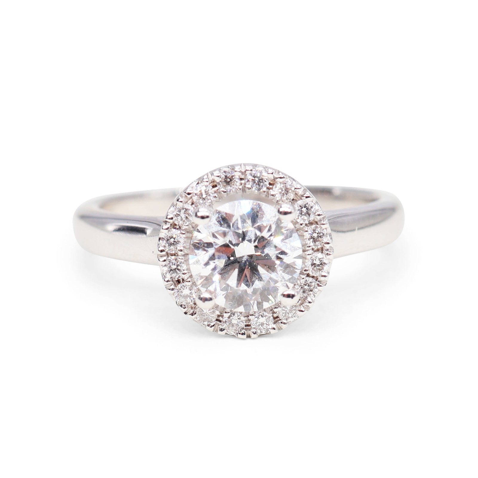 Anillo Rosetón Redondo Oro 18K con Diamante de Laboratorio en Garras