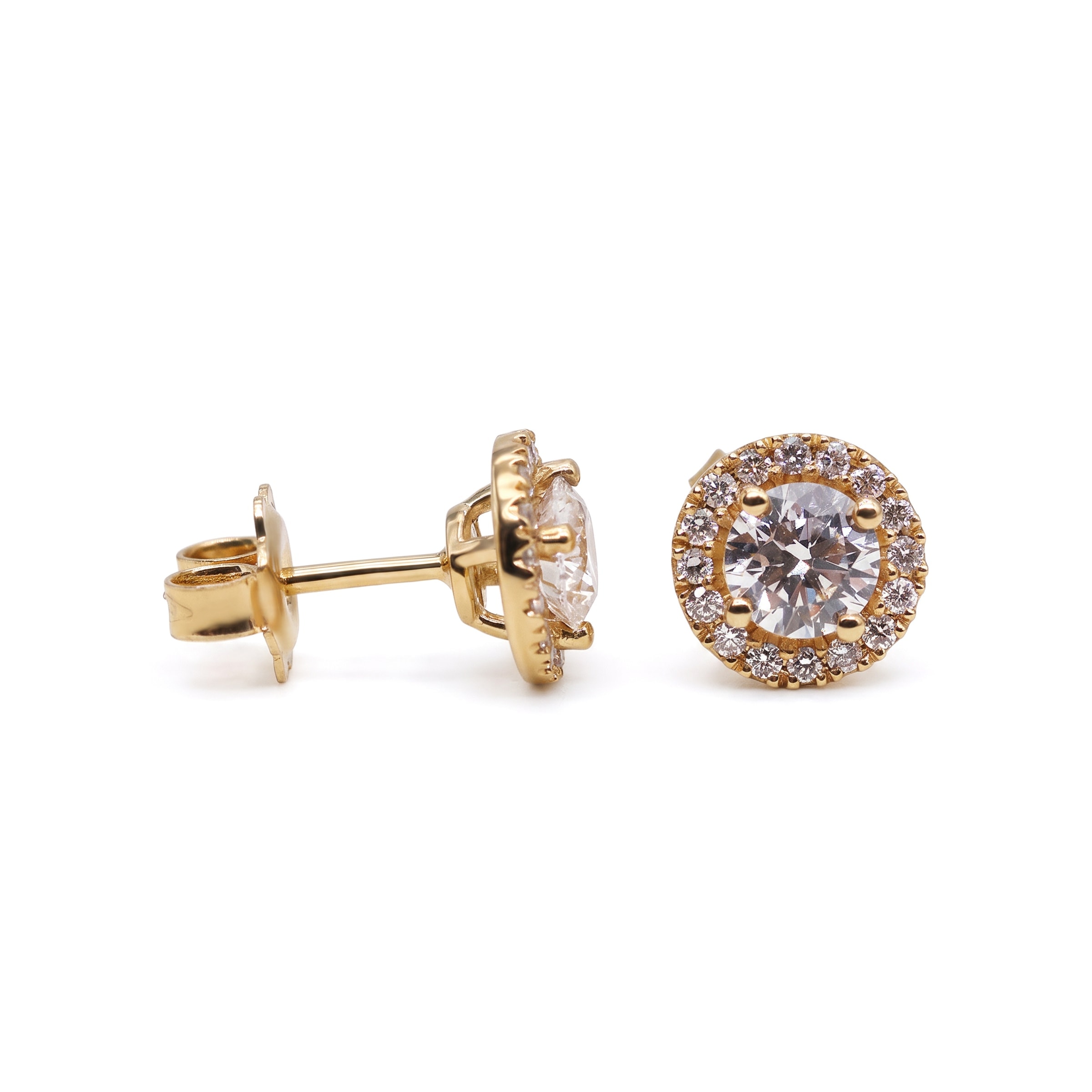 Pendientes Rosetón Oro 18K con Diamante de Laboratorio en Pavé · Amarillo