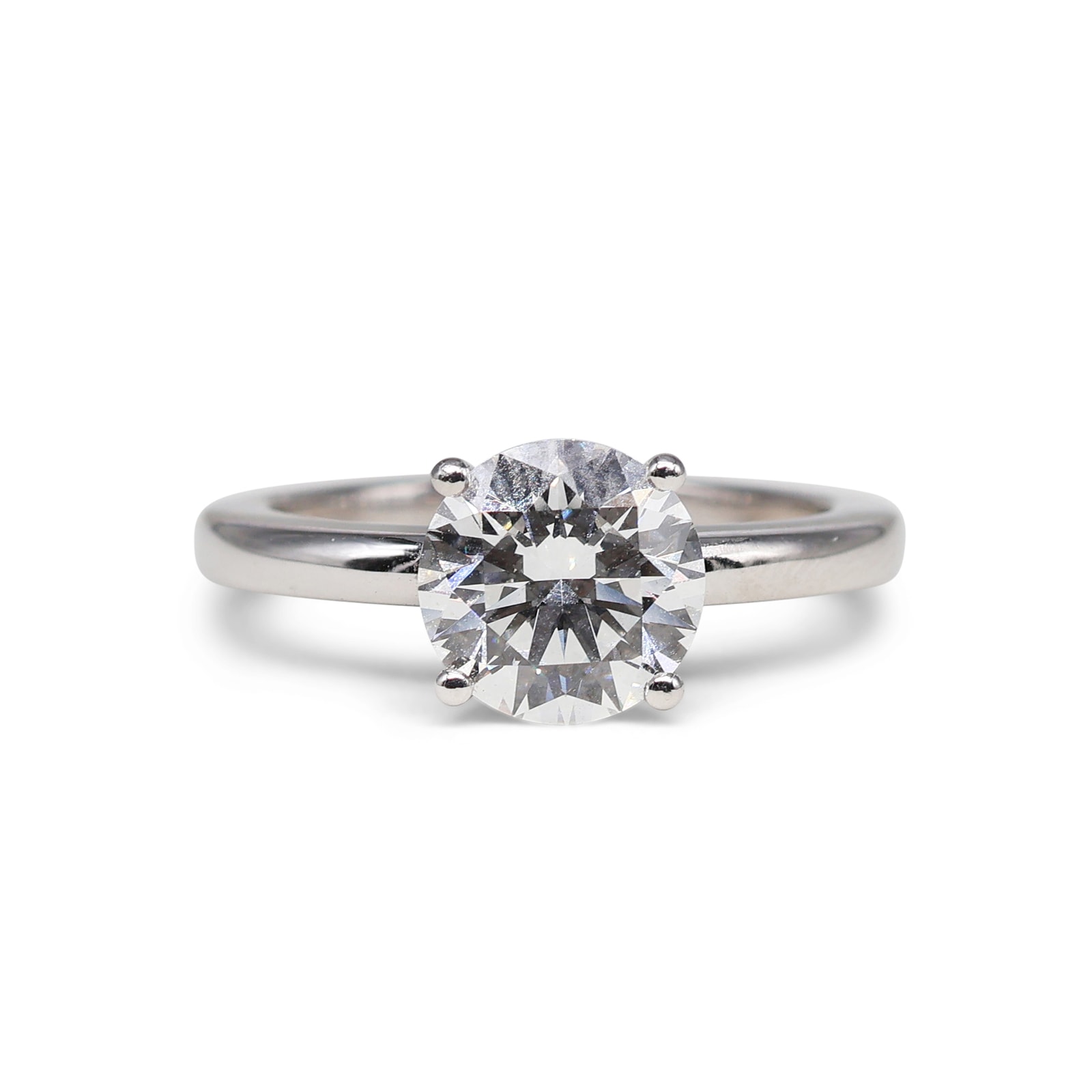 Anillo Solitario Oro 18 Kilates con Diamante de Laboratorio en 4 Garras V